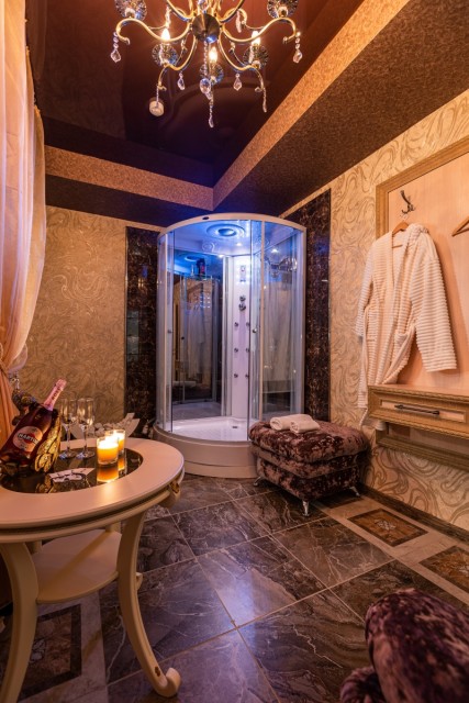  Opium Spa,   3