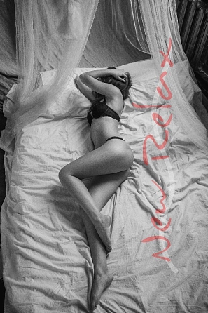Девушка массажистка Лиана, салон New Relax
